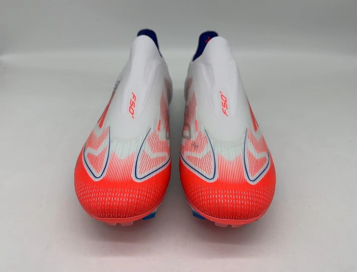 (ابيض في احمر ) F 50 Plus Bance