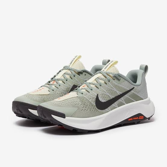 (اخضر فاتح ) Nike Pegasus Trail 5